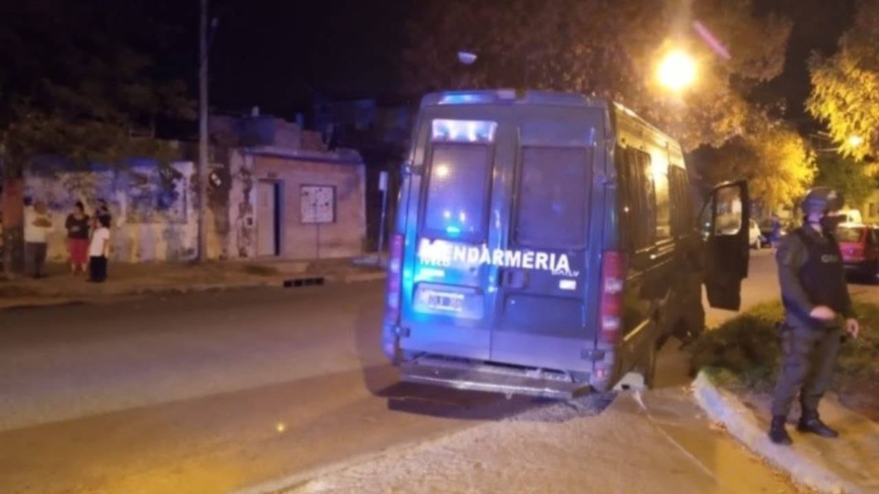 Gendarmería custodió la escena del triple crimen