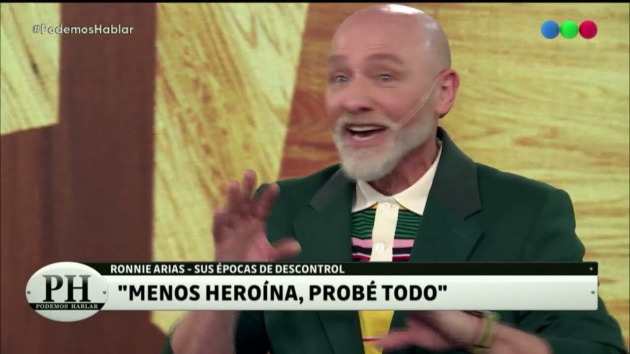 Ronnie Arias en el set de "PH: Podemos Hablar" en el año 2021.