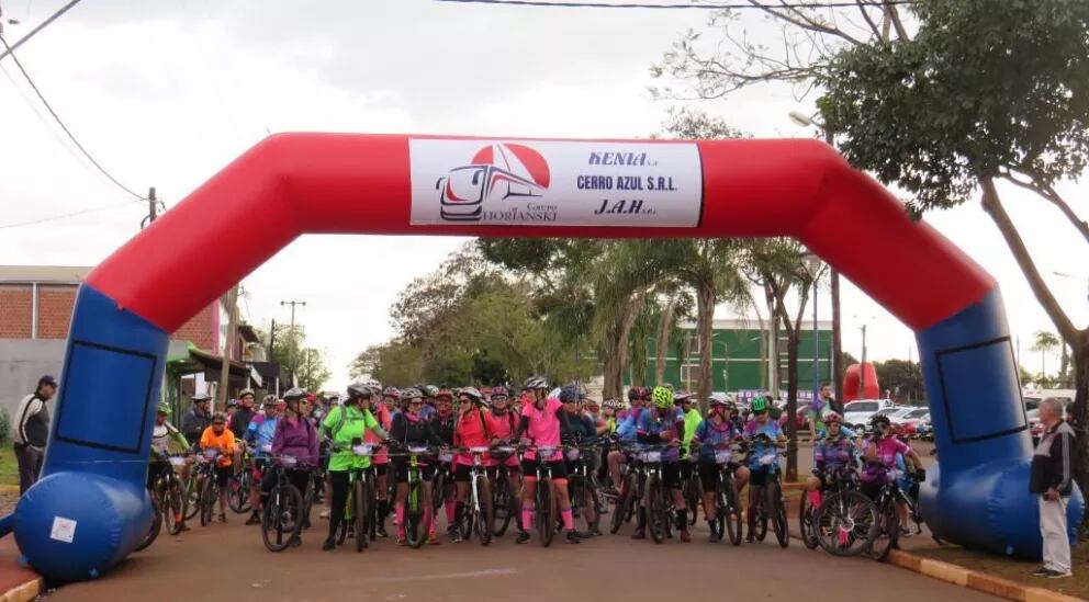 Colonia Wanda: gran participación de ciclistas en la Travesía de Cicloturismo por el 86° Aniversario del municipio.