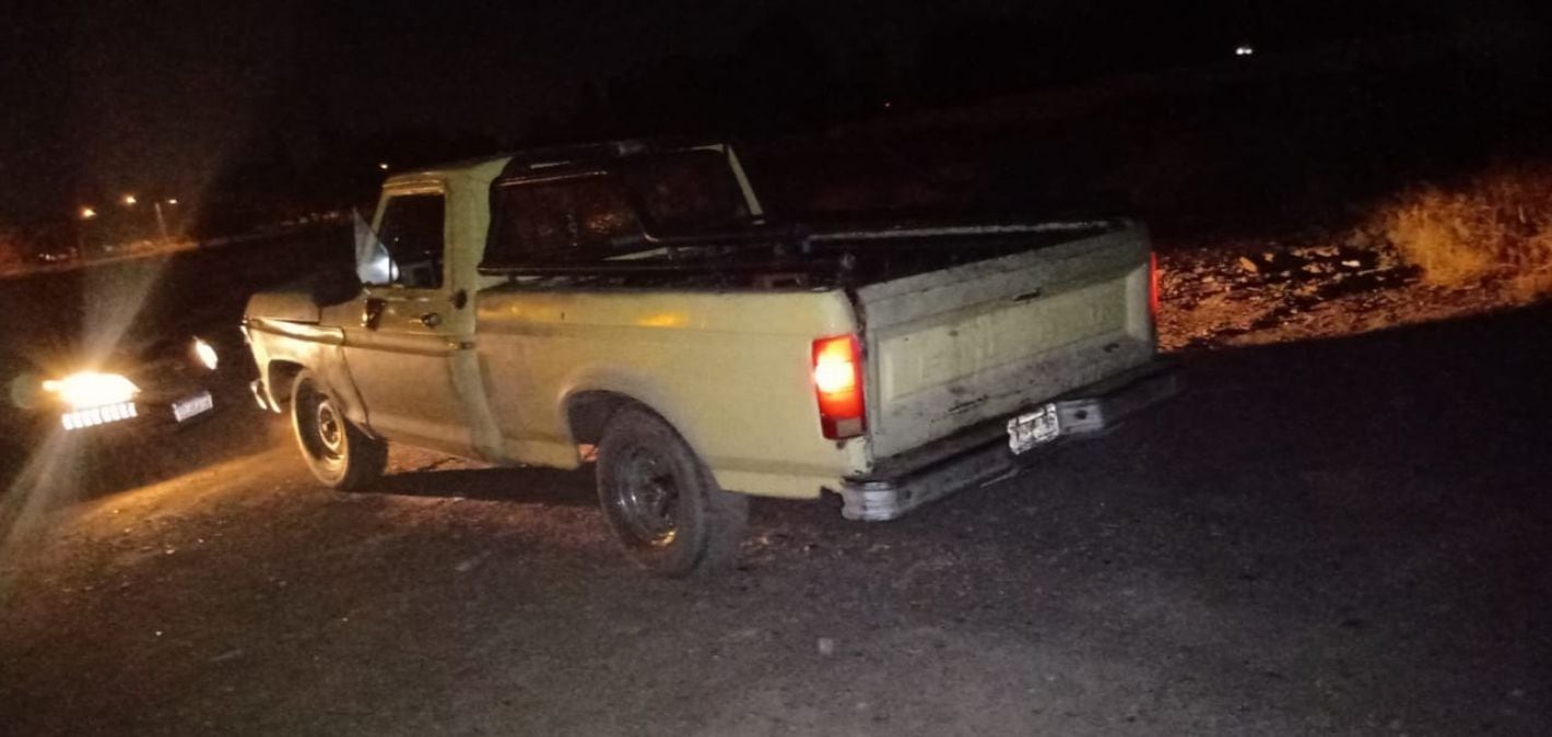 Encontraron a un joven muerto en la caja de una camioneta en Guaymallén.