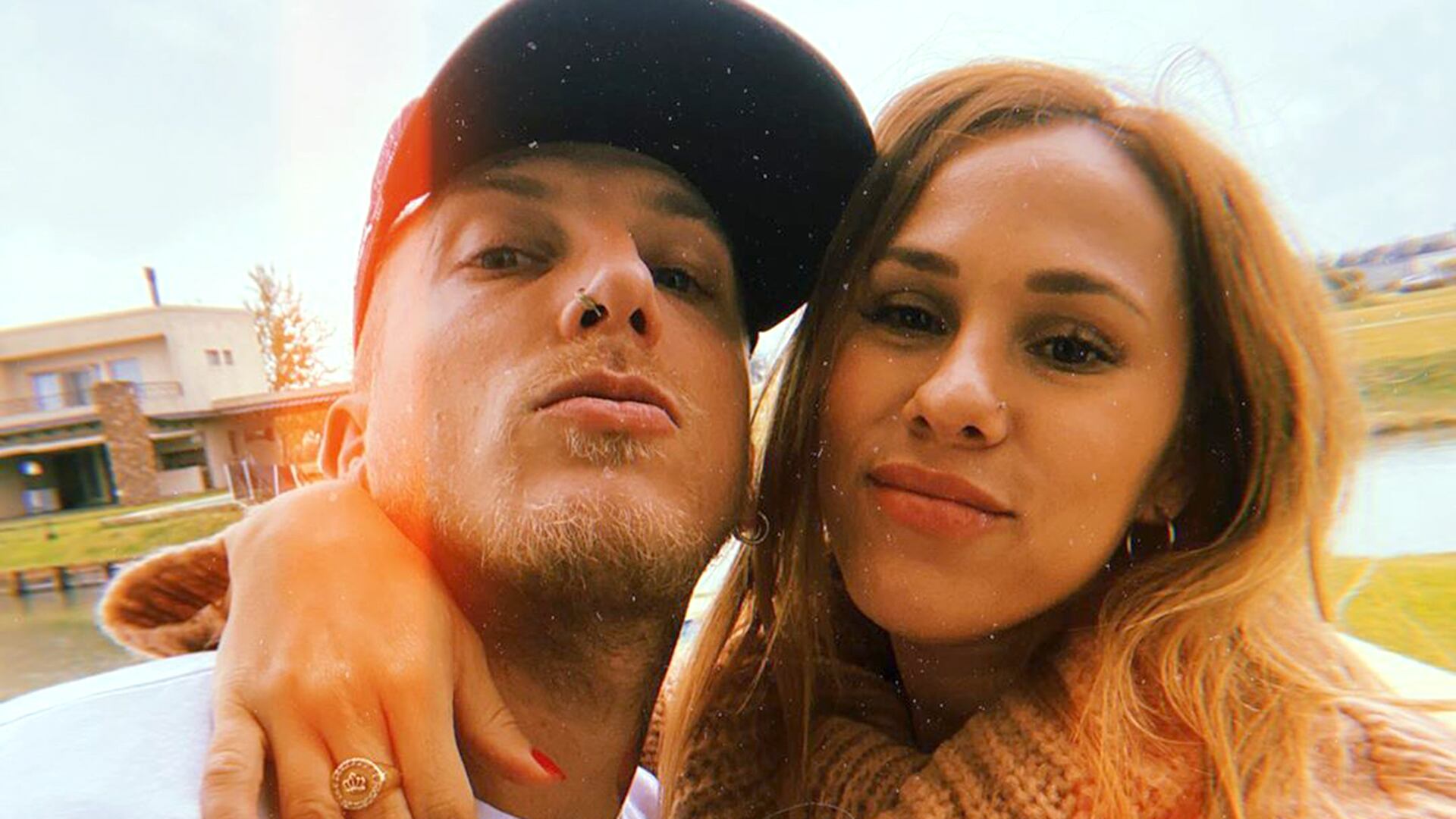 Barby Silenzi aseguró que viven separados pero que se mantienen juntos como pareja.