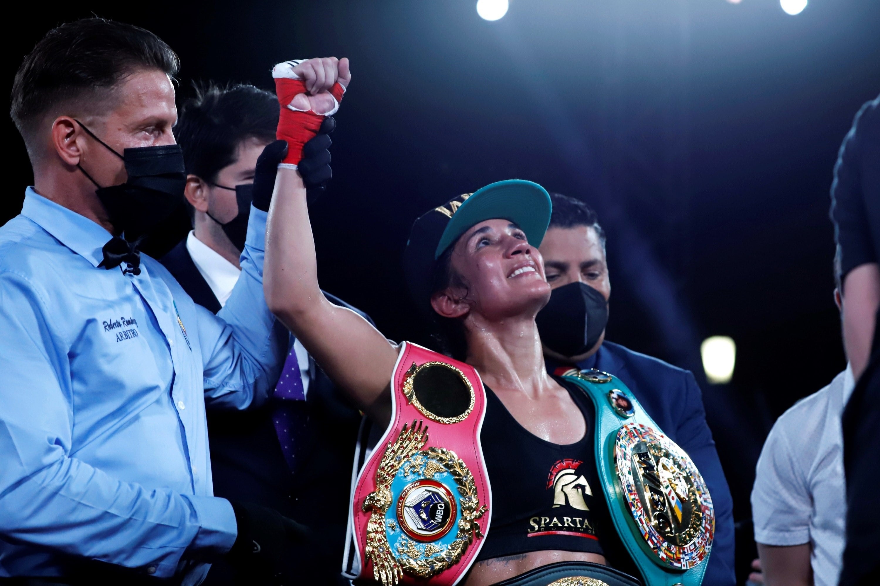 “Bonita” Bermúdez perdió por nocaut en el noveno round con Amanda Serrano