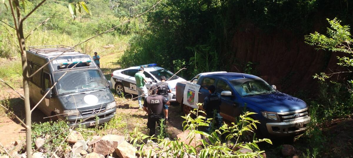 Persecución en Eldorado permitió recuperar una camioneta robada