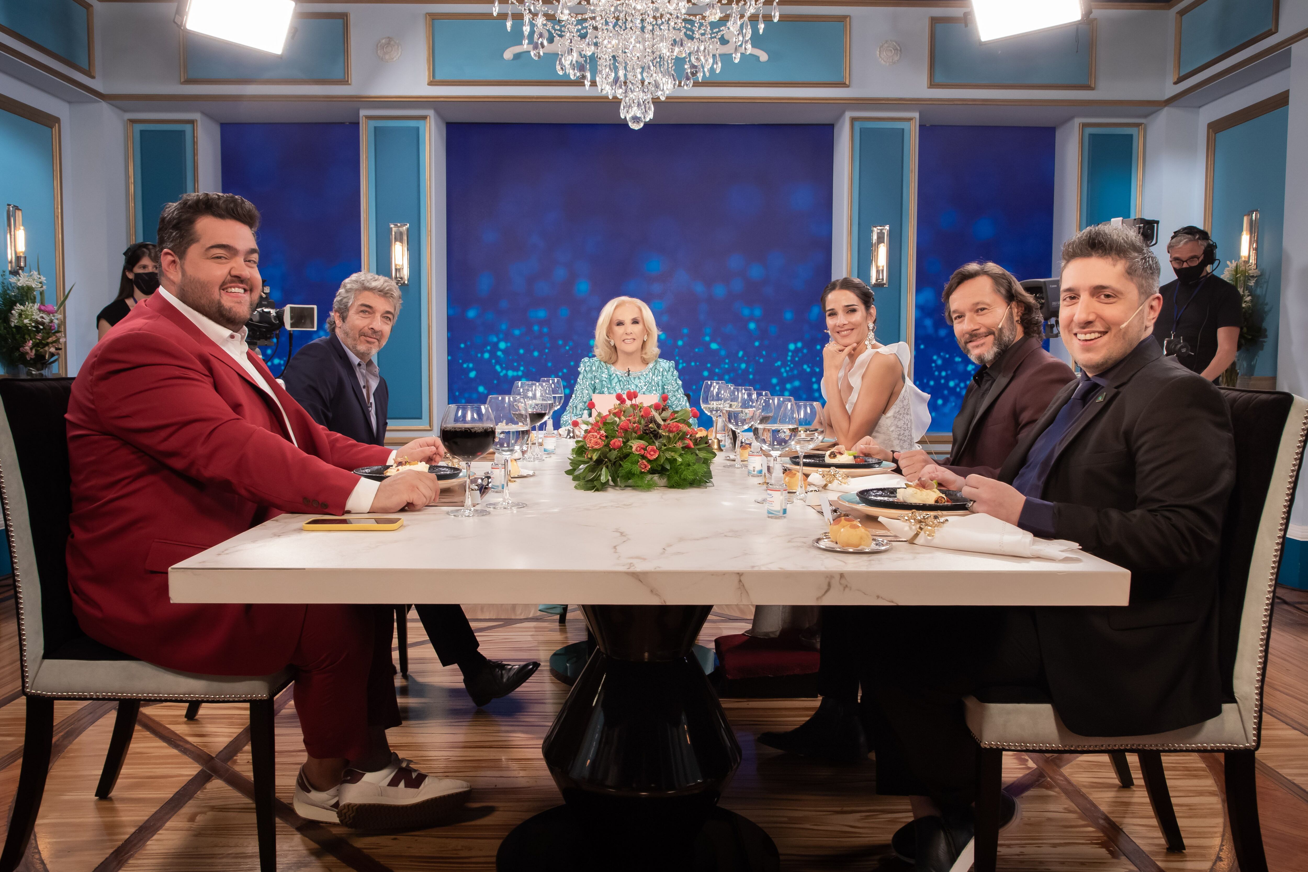 Mirtha Legrand junto a sus invitados de esta noche. (Foto: Prensa)