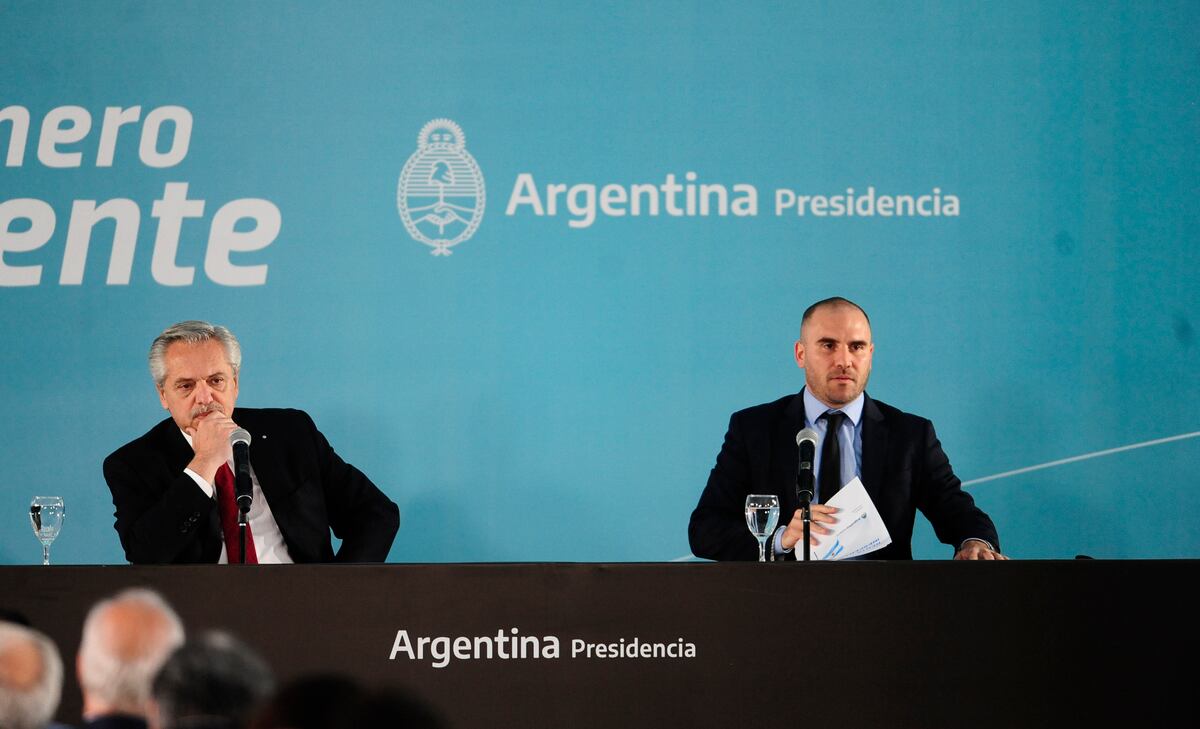 Renta inesperada: Alberto Fernández y Martín Guzmán anunciaron el proyecto