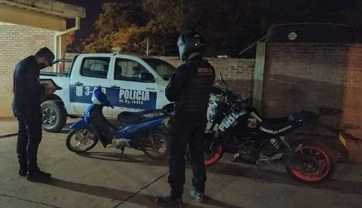 Efectivos policiales recuperaron una motocicleta sustraída en Oberá.