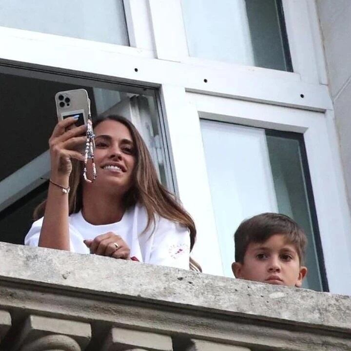 Antonela Roccuzzo y su amuleto de la suerte.