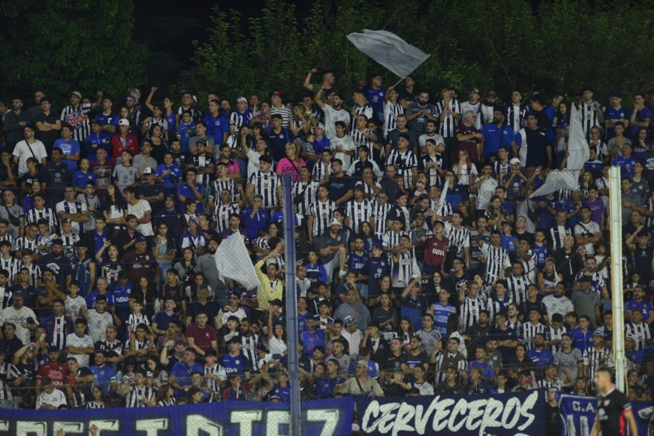 El partido entre Talleres e Instituto por el torneo proyección de Reserva. (Javier Ferreyra / La Voz).