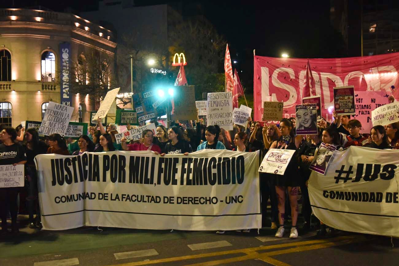 Ni Una Menos: Córdoba vivió una multitudinaria marcha contra los femicidios y la violencia patriarcal (Facundo Luque / La Voz)