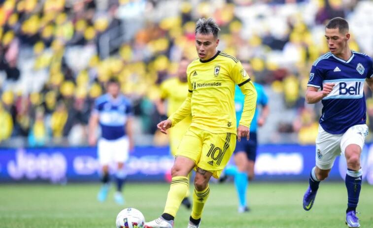 "El Chino" arrancó con un golazo la temporada de la MLS. (Prensa Columbus Crew).