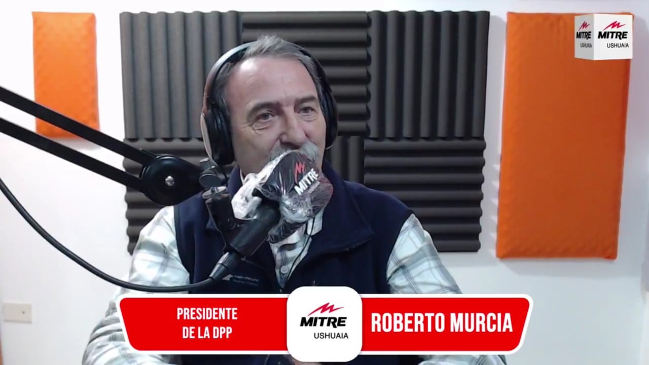 Roberto Murcia, presidente DPP, en estudios de Radio Mitre Ushuaia.