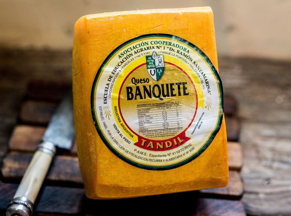 Así es la producción del queso banquete de Tandil