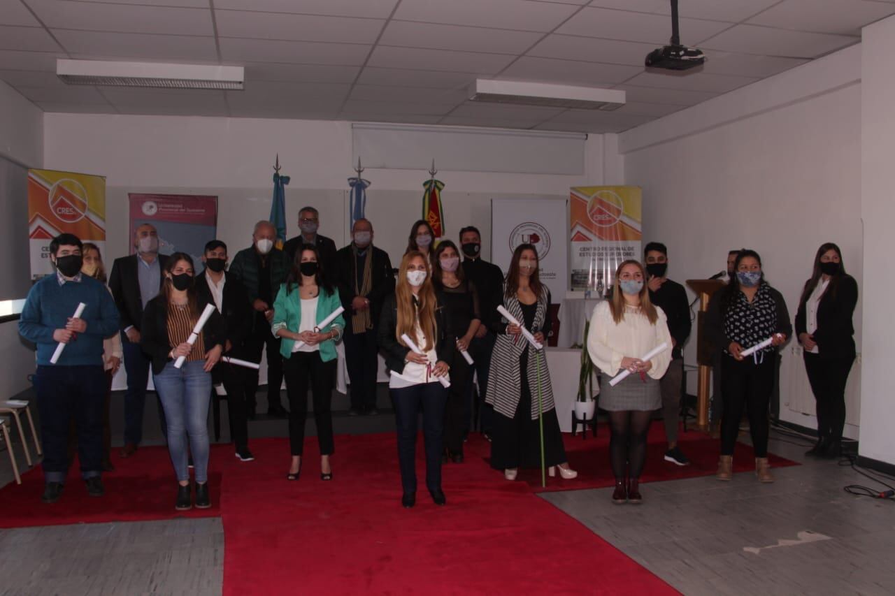 Acto de Colación de grado y entrega de diplomas en Cresta