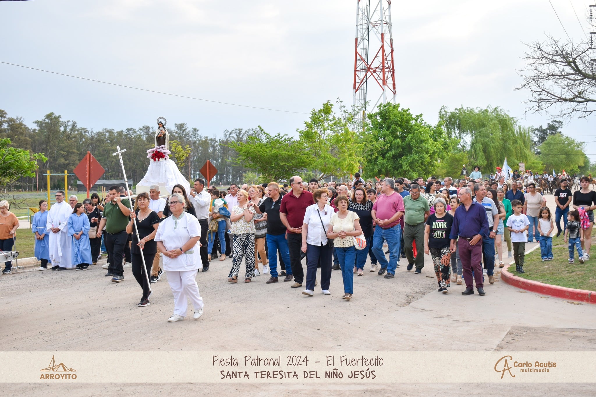 Misa y procesión en honor a Santa Teresita El Fuertecito