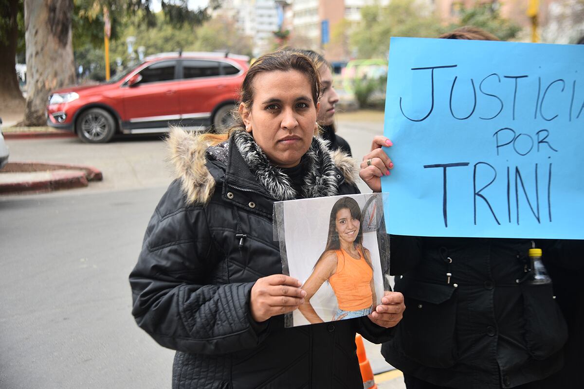 Perros peligrosos en Córdoba: el apoyo de Martín Llaryora a la madre de Trinidad
