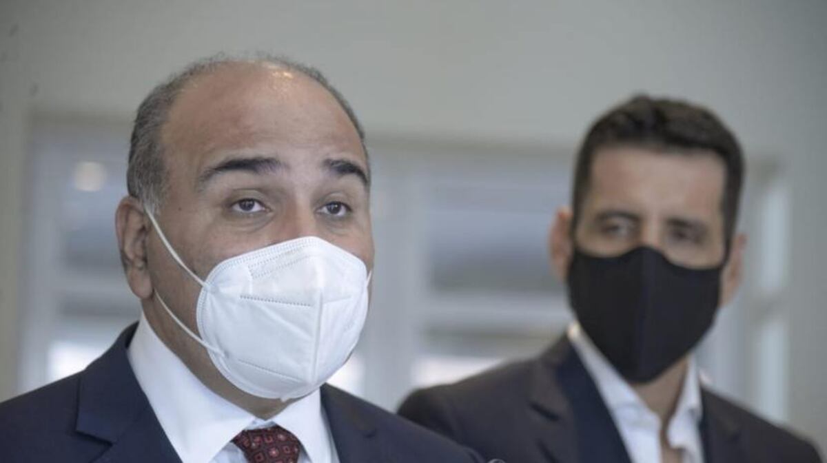 Manzur: “En Tucumán vamos a seguir monitoreando la curva epidemiológica, para que en caso de ser necesario avanzar con otras medidas”