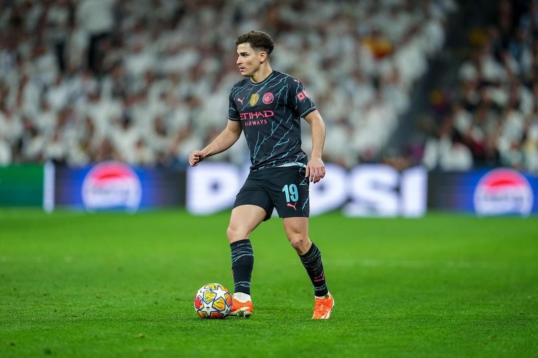 Julián Álvarez entró en el minuto 87 al partido entre Real Madrid y Manchester City.