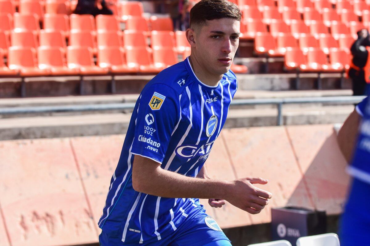 Godoy Cruz vs Lanus. El Tomba es puntero: Godoy Cruz le dio vuelta el partido a Lanús y sueña con todo. Gonzalo Abrego, delantero de Godoy Cruz
Foto; Mariana Villa / Los Andes
