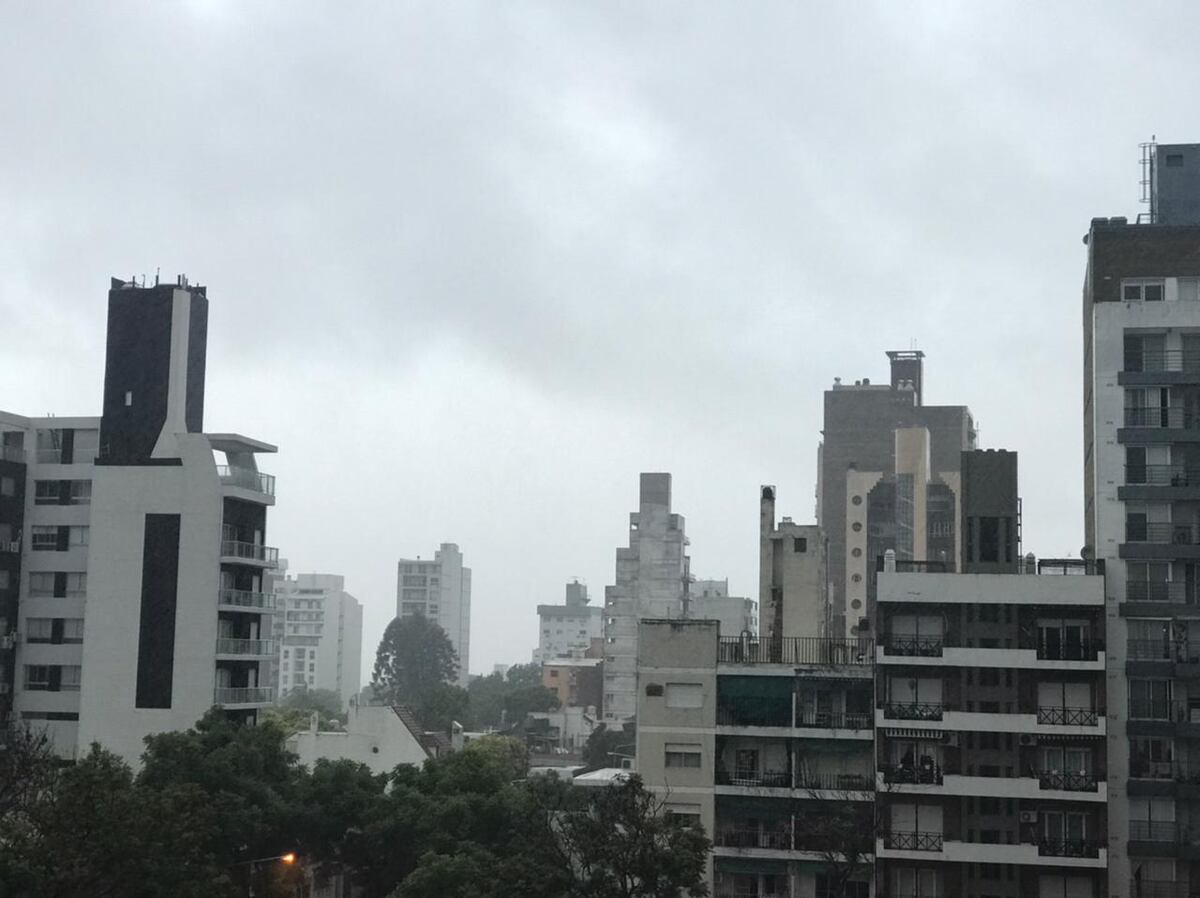 Paraná y otros cuatro departamentos en alerta meteorológico por tormentas