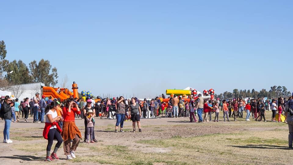 Familias enteras disfrutaron de los festejos que cerraron el mes del niño en General Alvear.