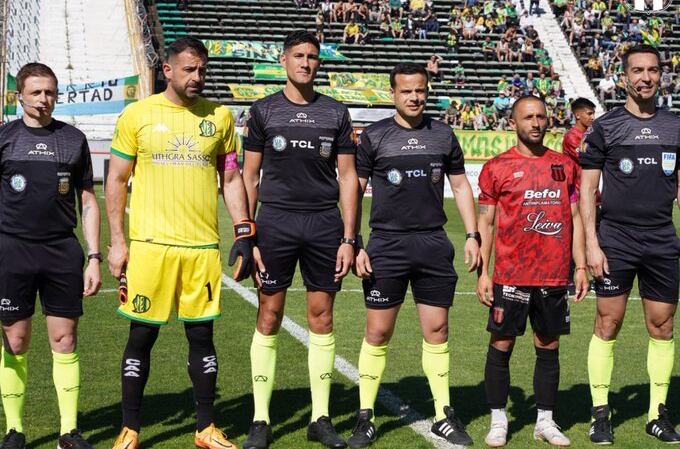 Aldosiv es finalista, con el Loco Jorge Carranza como capitán (Aldosivi).