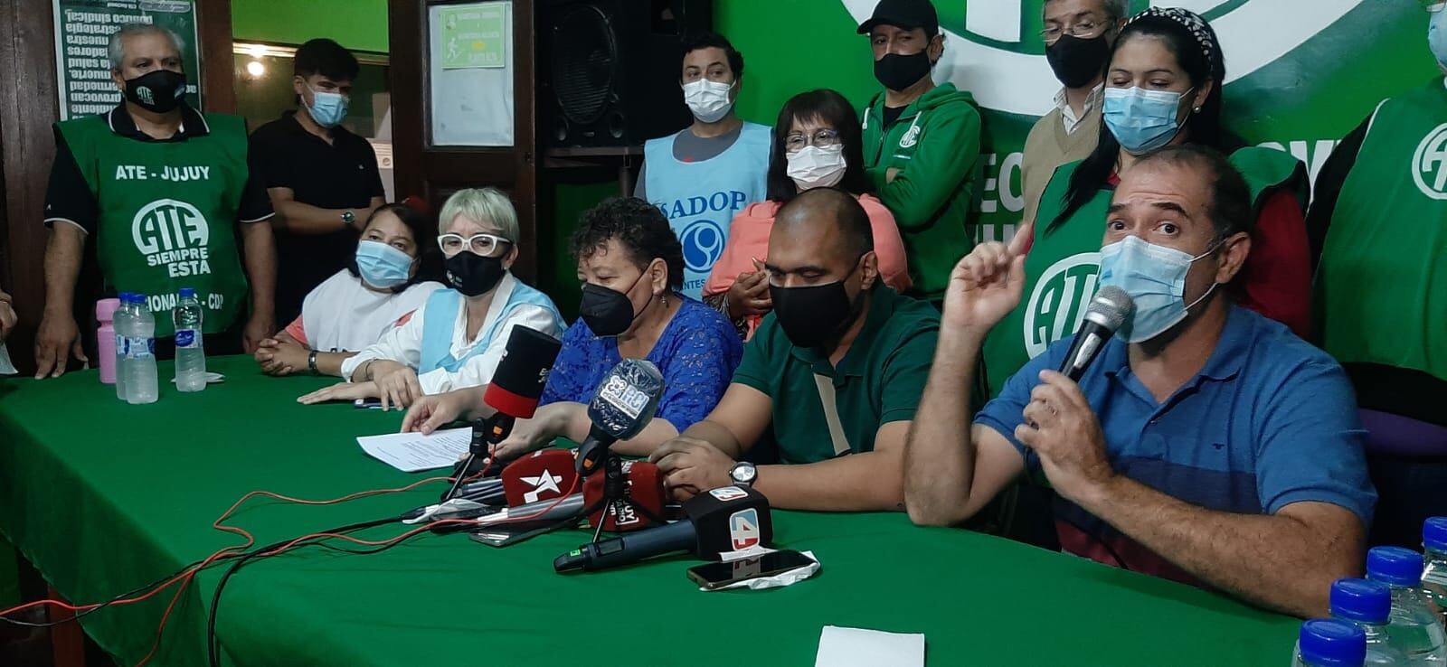 La jornada provincial de lucha marcará "la unidad de acción de todos los trabajadores del sector público y privado incluyendo a la docencia", aseguró Fernández.