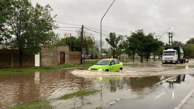 Las lluvias complicaron las celebraciones por el aniversario de la ciudad