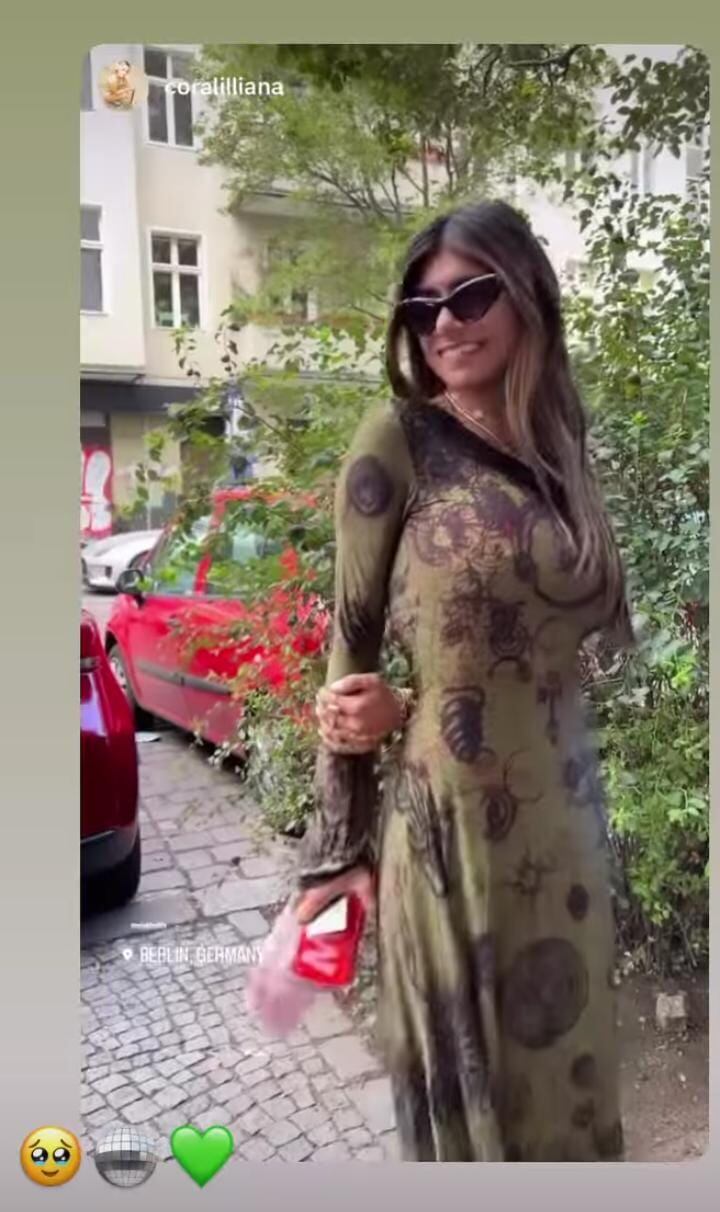 Mia Khalifa lució un vestido que se llevó todas las miradas