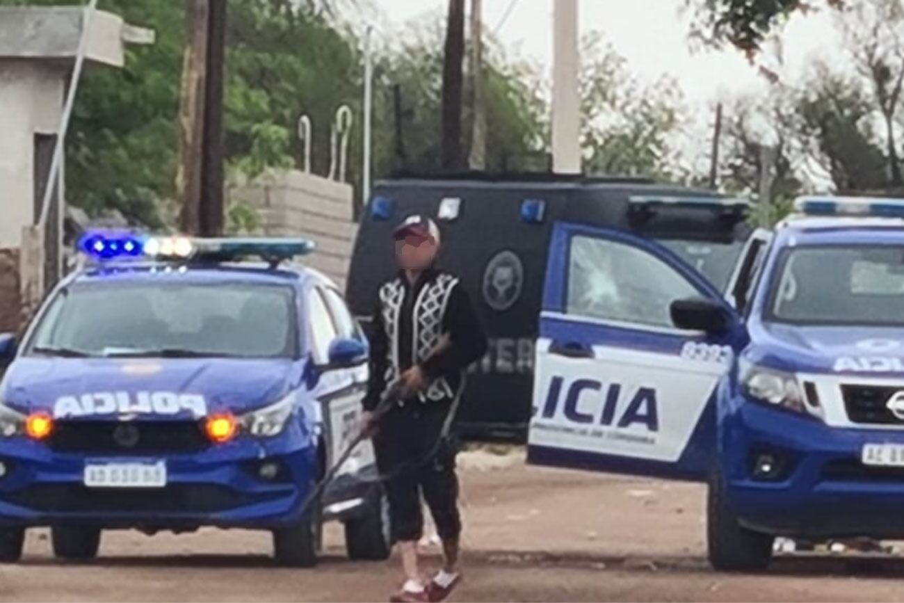 El atacante circuló alrededor de los móviles.(Policía)