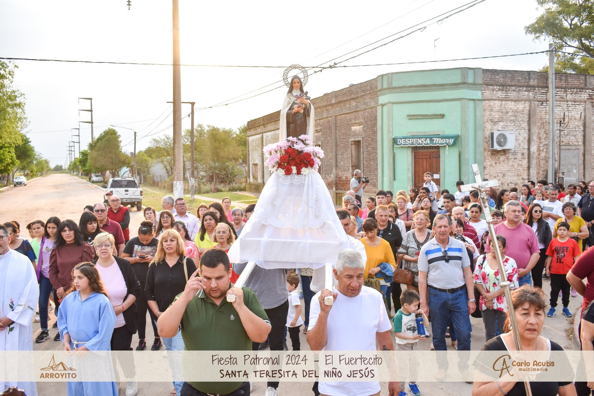 Misa y procesión en honor a Santa Teresita El Fuertecito