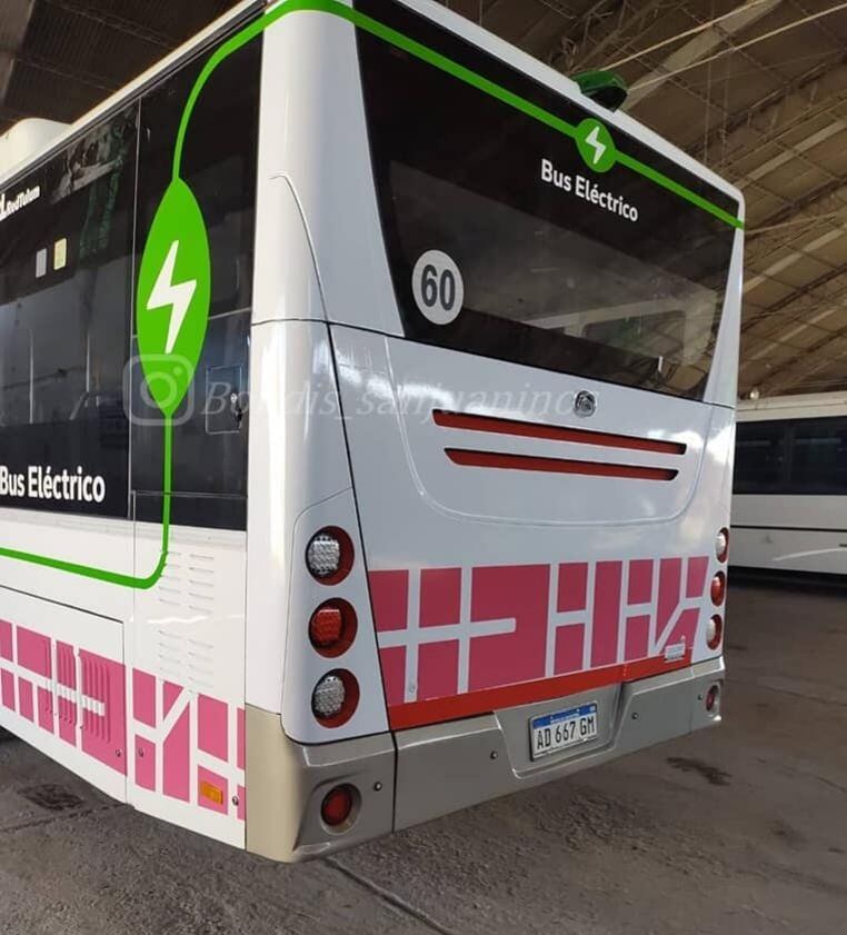 Este transporte ofrece una autonomía de entre 70 y 220 kilómetros según la tecnología de carga que posea.