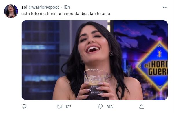 Cómo reaccionó el público argentino a Lali preparando un fernet en TV española.