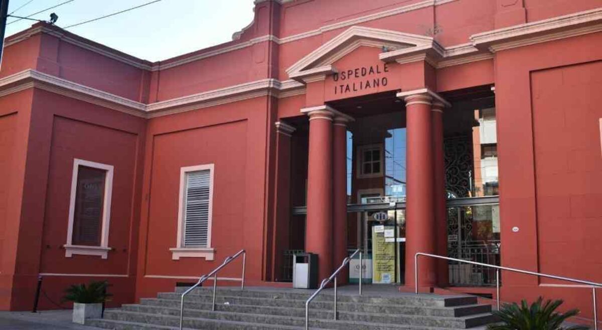 Córdoba: un niño herido al caerse un arco de fútbol