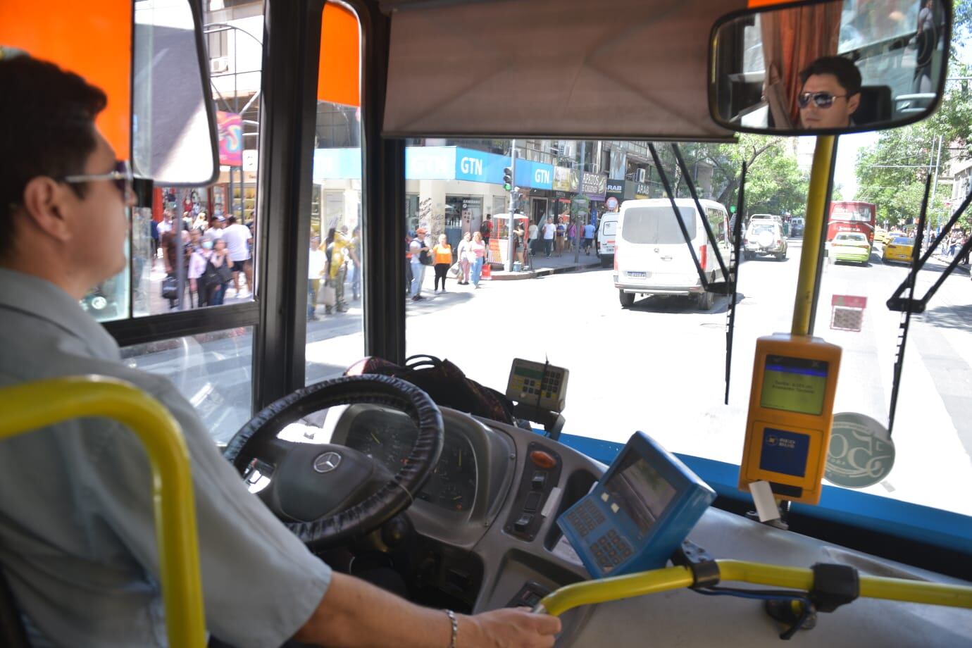 Incertidumbre sobre el futuro del costo del boleto de transporte urbano en la ciudad de Córdoba. (José Gabriel Hernández / La Voz)