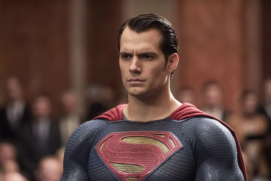 Henry Cavill como Superman.