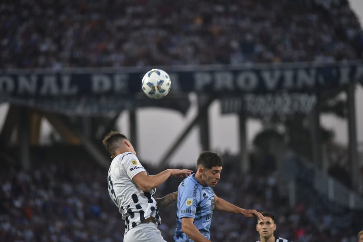 Video: la tremenda atajada de Guido Herrera para salvar a Talleres; clarísima de Belgrano