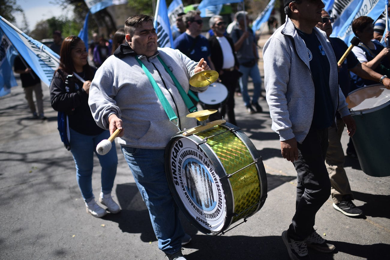 Estudiantes, docentes y egresados se movilizan contra el veto a la Ley de Financiamiento Universitario.  (Pedro Castillo / La Voz)