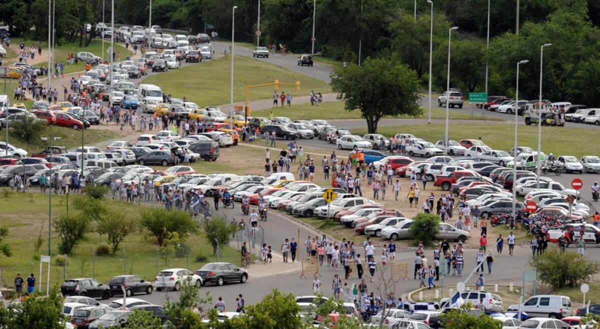 Los naranjitas no podrán cobrar estacionamiento en los shows de Shakira en Córdoba