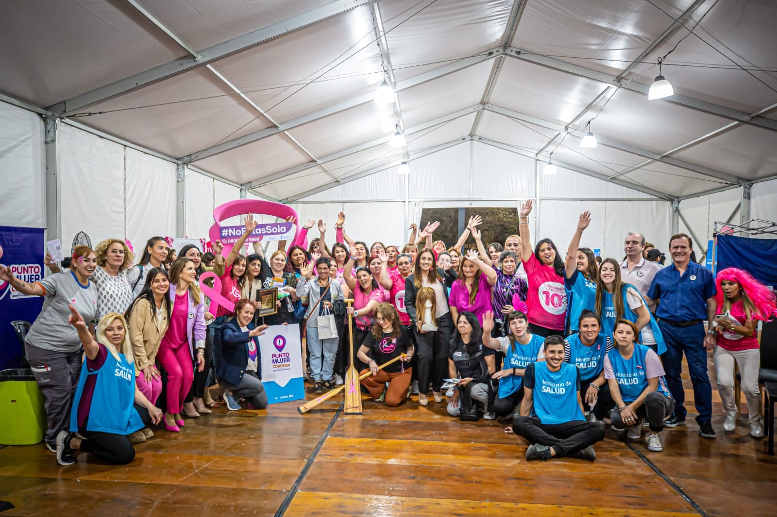 El mes de octubre es el mes de la concientización contra el cáncer de mama.