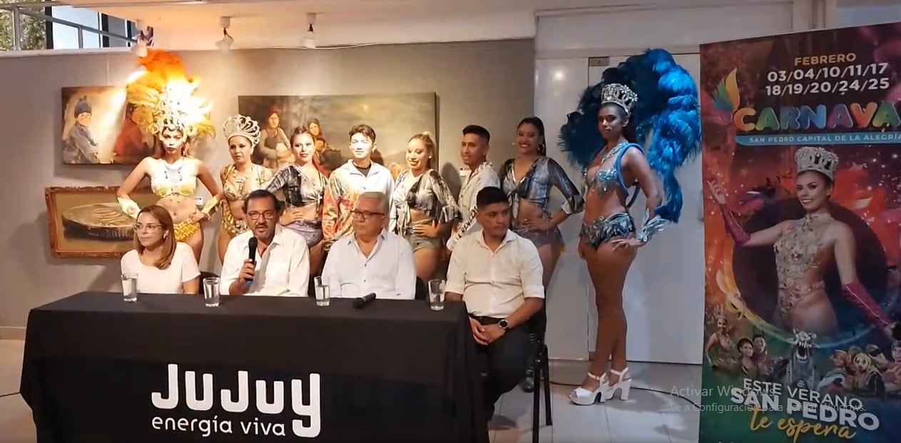 "Los corsos de San Pedro de Jujuy cuentan con el apoyo y acompañamiento del Gobierno de la Provincia", dijo Medina Zar, y consideró que "lo más importante, es todo lo que deviene de esta fiesta y la cantidad de turistas y público que atrae".