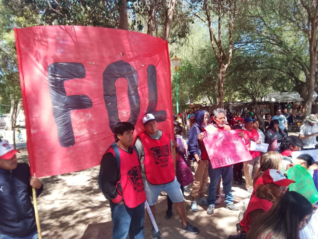 De la marcha participaron diferentes movimientos sociales.