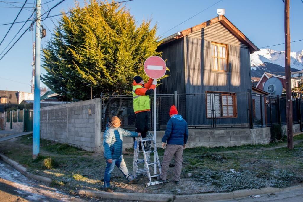 Colocaron cartelería sobre el nuevo sentido de circulación de calle Beauvoir