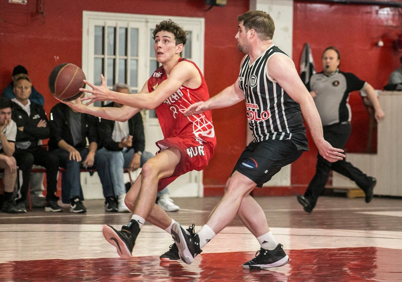 Campeonato Oficial de Básquet de Tres Arroyos: Triunfos de Huracán, Quilmes y Argentino