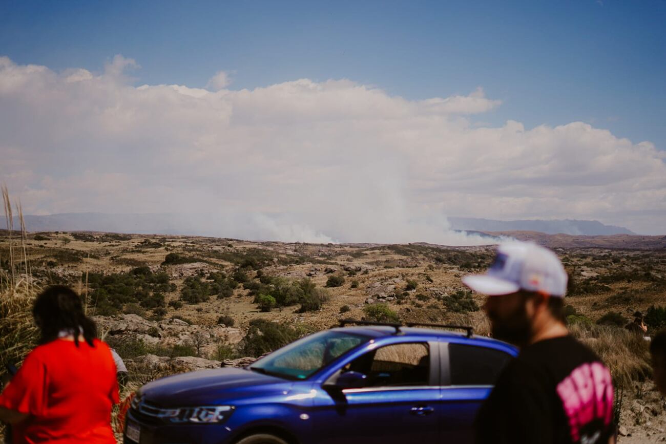 Corte en el Camino a las Altas Cumbres por un incendio. (Gentileza)