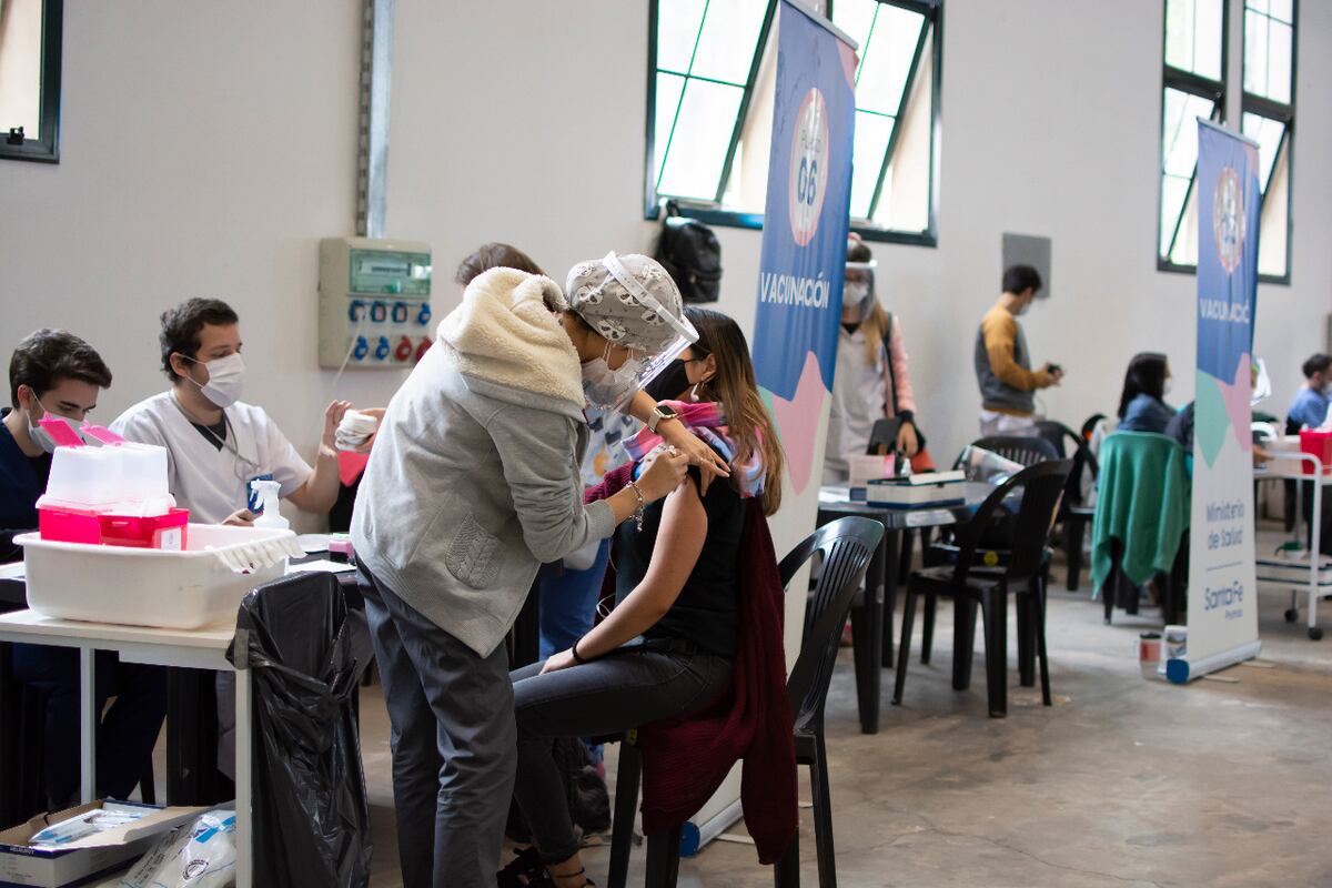 Vacuna COVID-19 en Santa Fe: distribuyen 130 mil dosis nuevas en la provincia