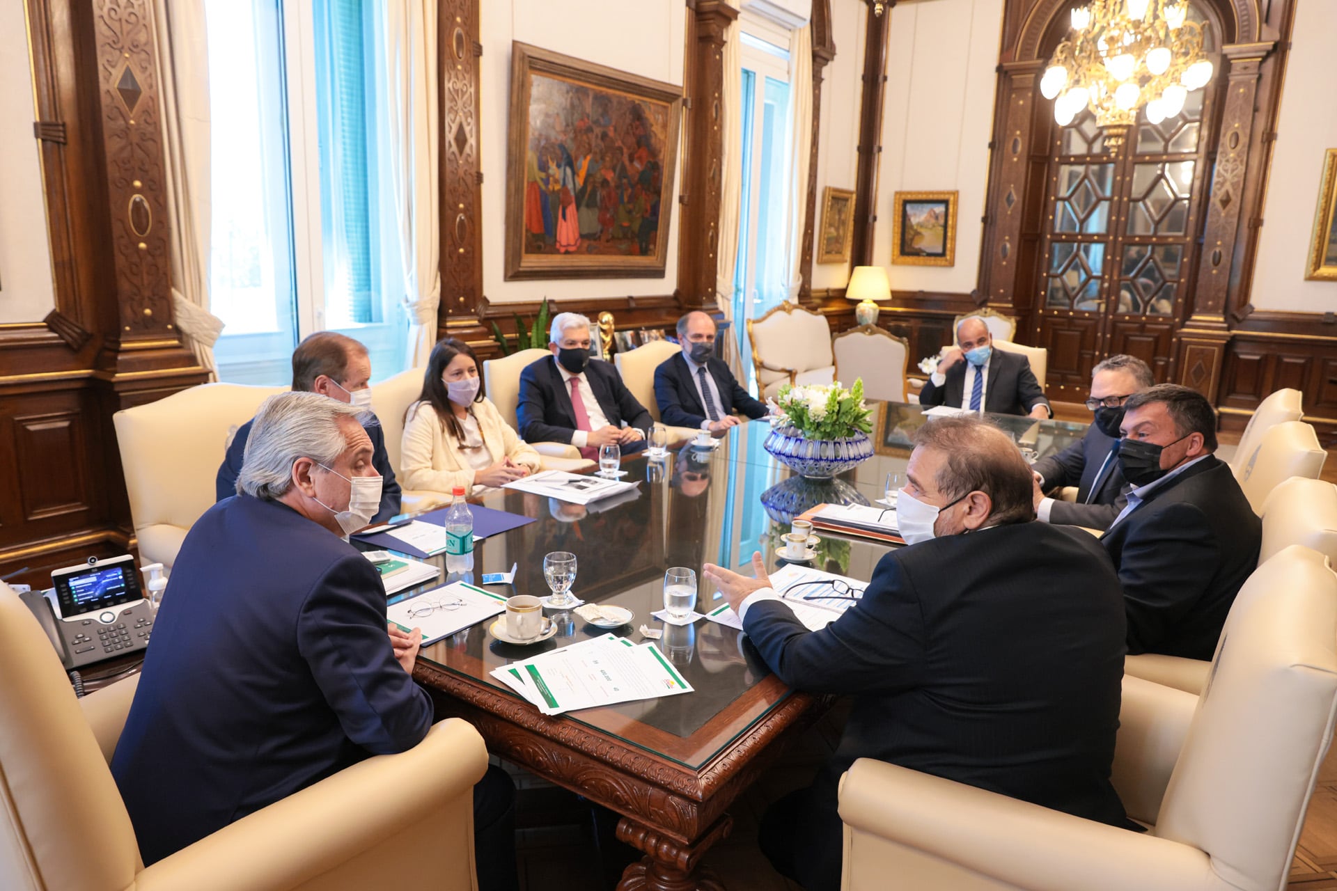 Presidente Alberto Fernández con directivos de SOYCHÚ