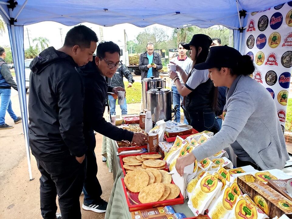 Celebran el Día Mundial del Turismo en Puerto Iguazú.