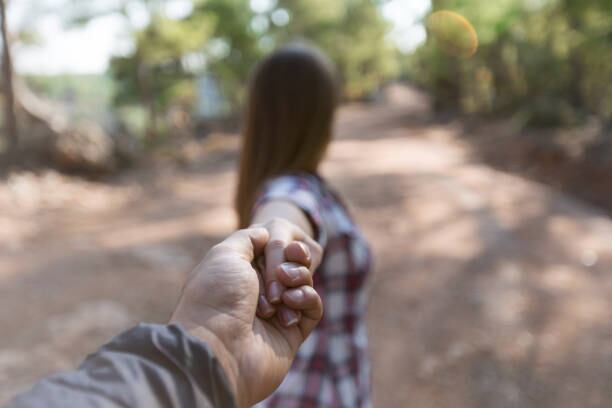 Invitó a caminar a su novia y la sorprendió con un gran gesto que se volvió viral.