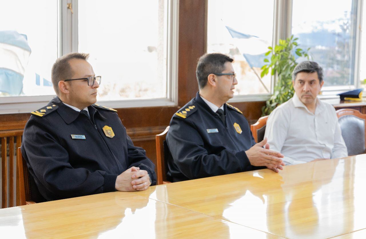 Policía de Tierra del Fuego firmó convenio para Sistema de Formación Modular