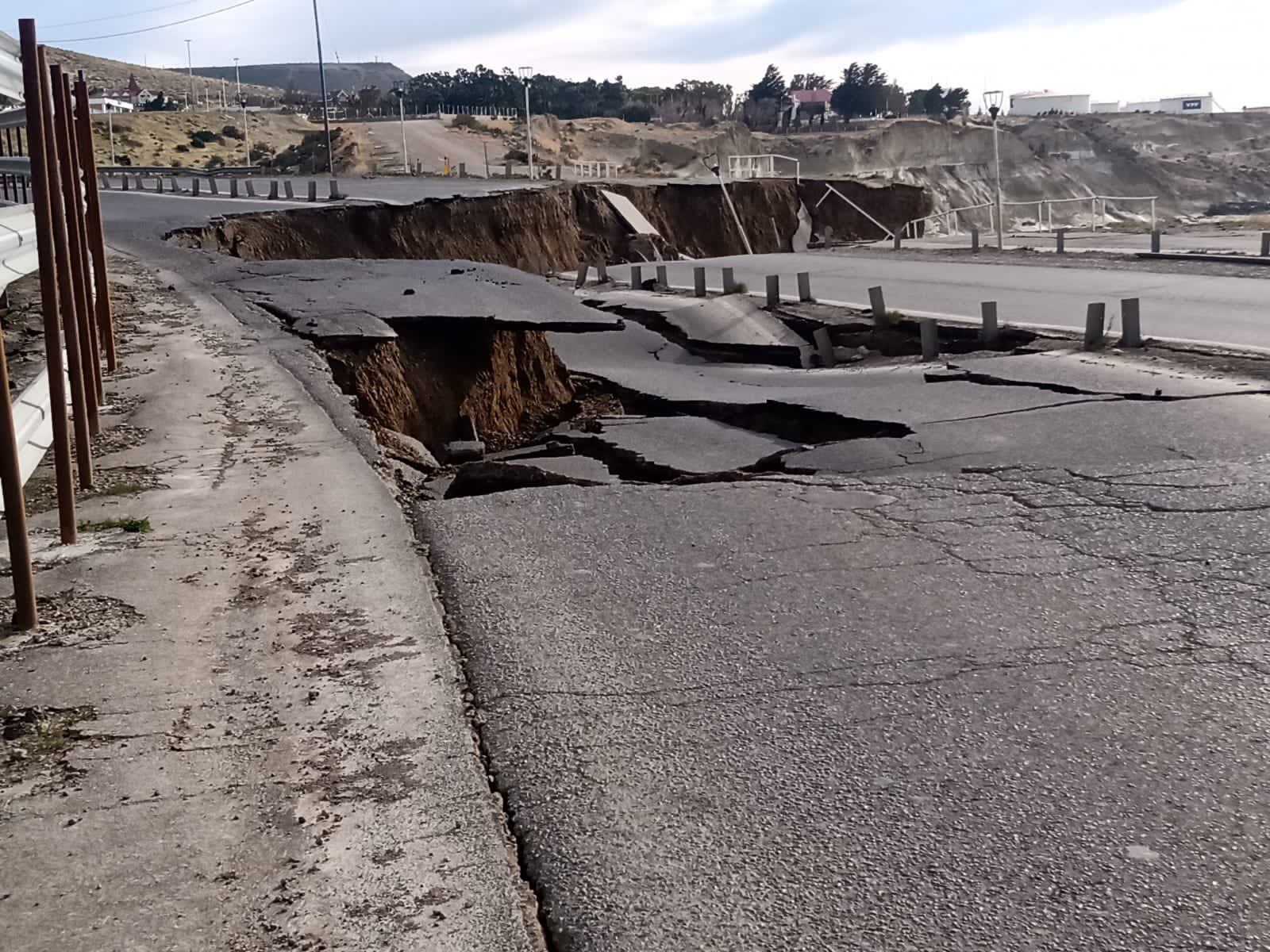 Colapsó la Ruta 3 a la altura de Comodoro Rivadavia.